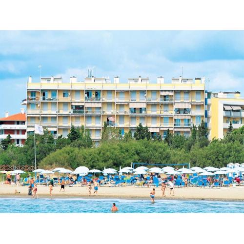 Spacious apartment with private terrace