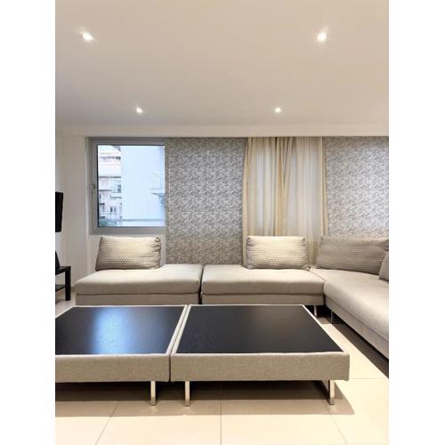 Spacious Athenian 2 Bedroom Apartment Next Metro and Museum
