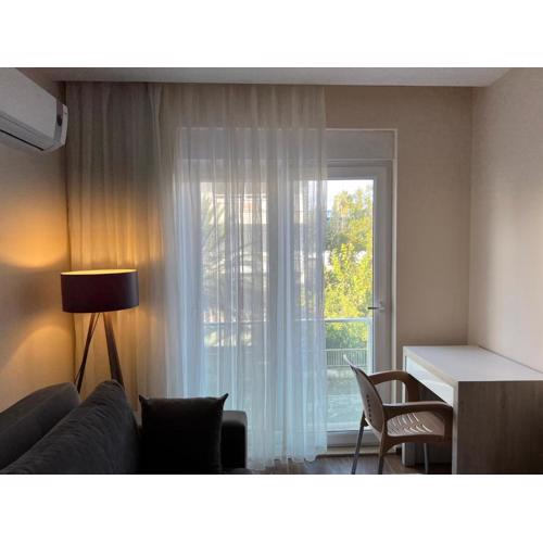 Spacious Flat Close To Sea\