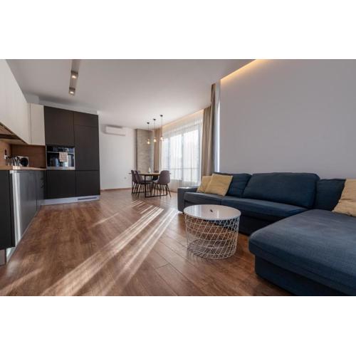 Spacious, free parking, 3min beach, Flora Panorama