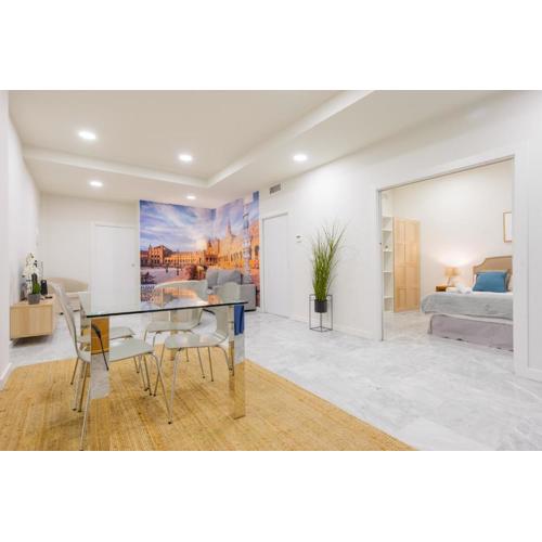 Spacious functional - 1 BD 1BTH - City Center