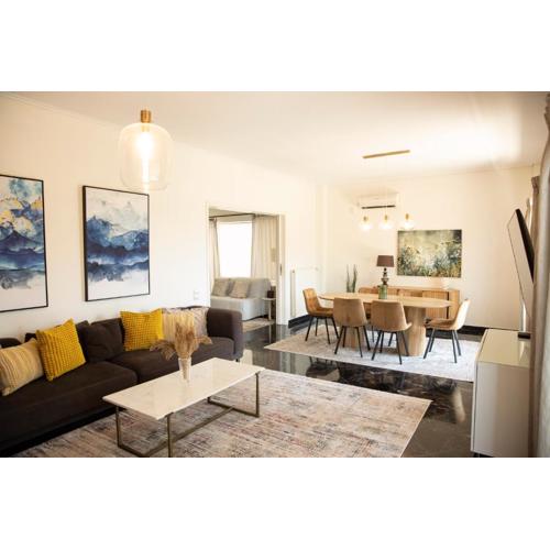 Spacious Glyfada Golf 4BR -Near Beach + Shops