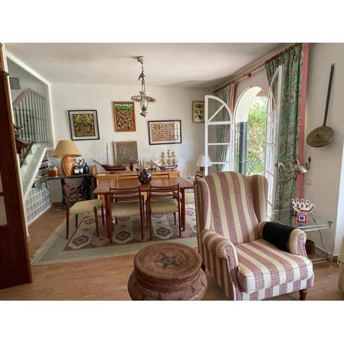 Spacious house with private pool next to Golf Club