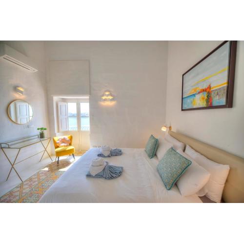 Spacious maisonette with spectacular views IBRI1-1