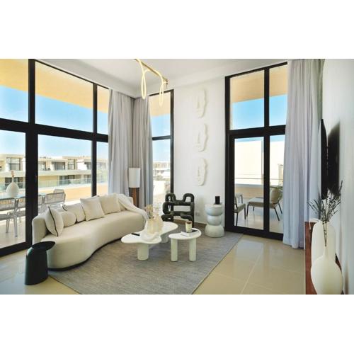 Spacious Penthouse At G Cribs