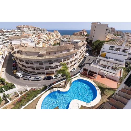 Spacious Penthouse with Spectacular Sea Views!