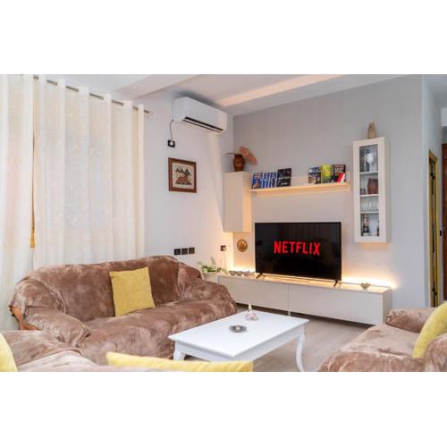 Spacious & Relaxing Home with Free Parking