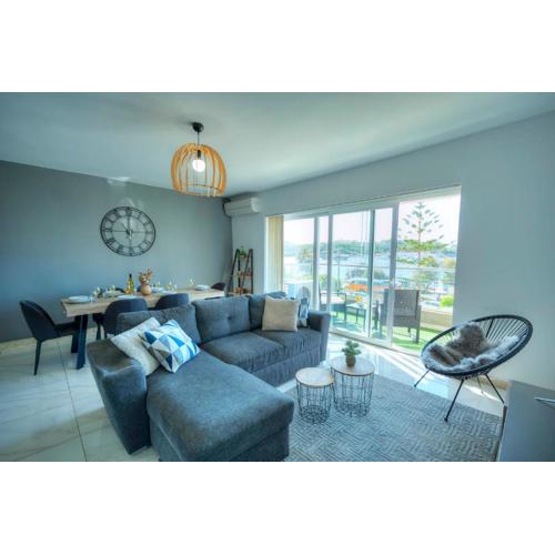 Spacious seafront 3 bedrooms - balcony GOSLM-7