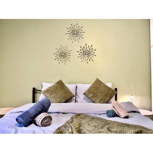 Spacious Stay near Acropolis 7min to Metro