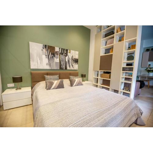 Spacious studio apartment Sliema
