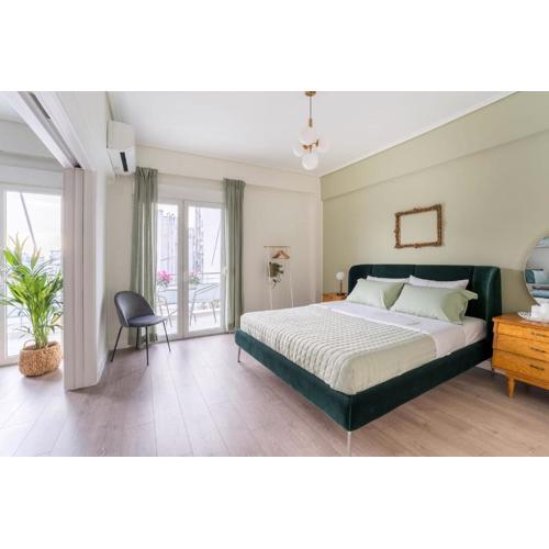 Spacious & Stylish 3-brm Near Acropolis Museum