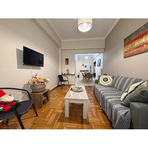 Spacious & Sunny 3BDR Apartment