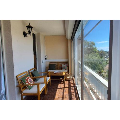 Spacious T4 with sea and Esterel views