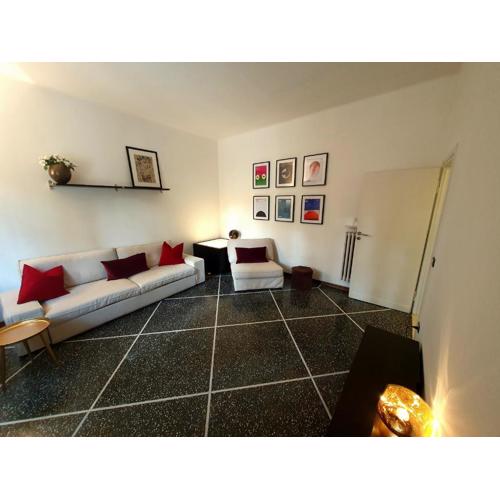 Spacious three-room apartment in Saragozza