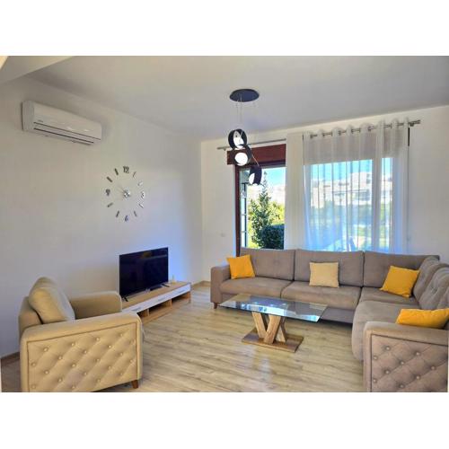 Spacious villa for seven guests