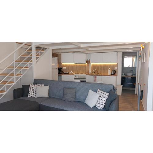 Spata center loft