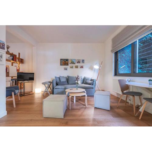 Spitaki-Kolonaki, an exquisite spacious studio