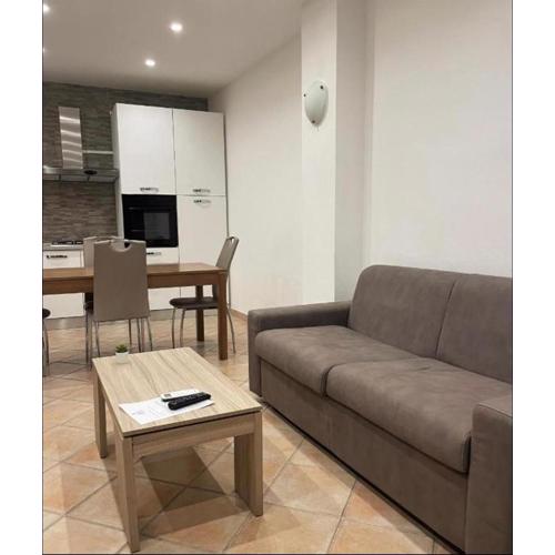 Square Inn Apartment