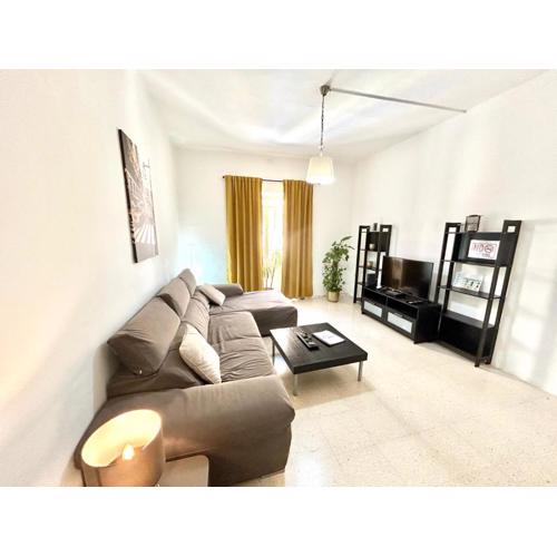 St Julians - Balluta Bay large 3 bedroom apartment