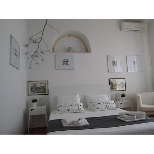 St. Lazarus Room