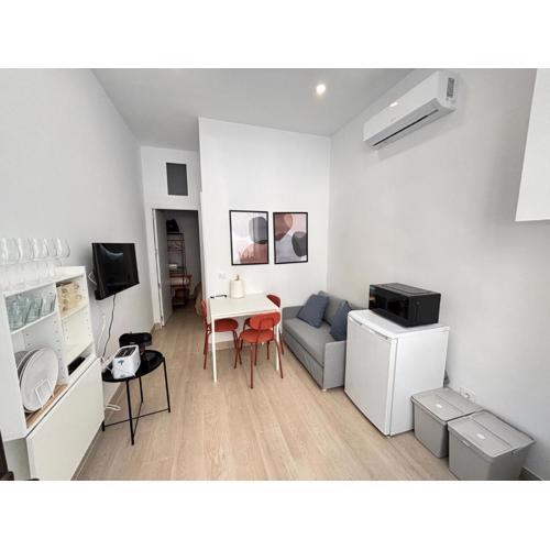 ST17E City Center Madrid AC Apartament
