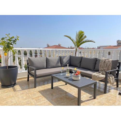 Star Apt in front Nissi whit Sea View