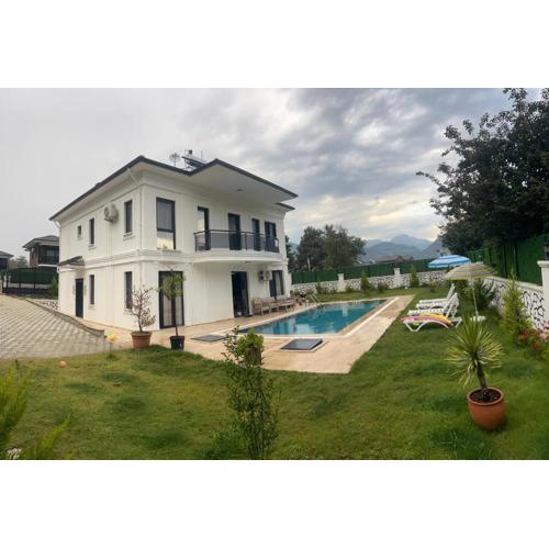 Star House