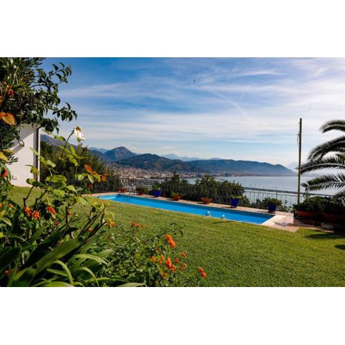 Starhost - Villa il Poggio Amalfi Coast with pool, garden and terrace