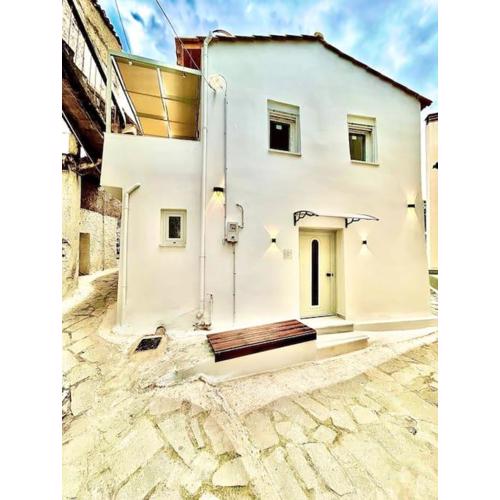 Statha’s Home