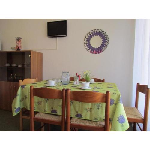 Stay near the beach and thermal area