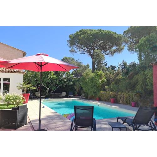 Ste Maxime Villa 5 etoiles Piscine chauffée et jacuzzi