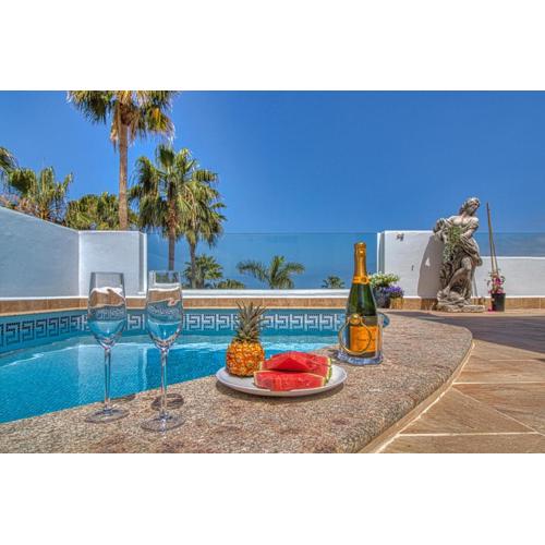 Stella Mare - ocean view villa with private heated pool