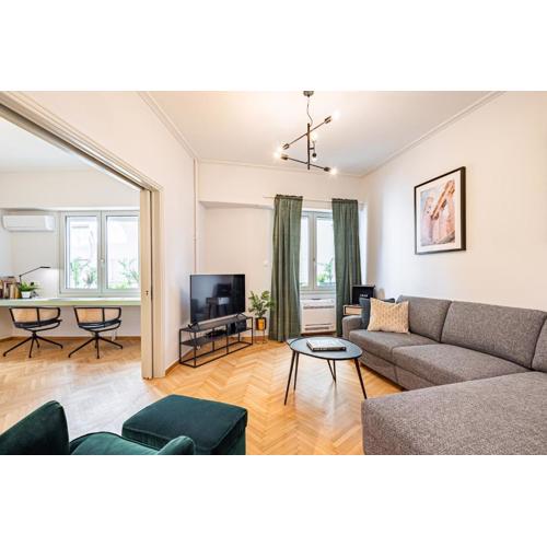 STELLIE Elegant Mid-century modern 2bd-2bath