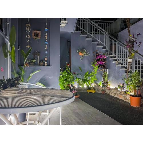 (Stoa escape) traditional home