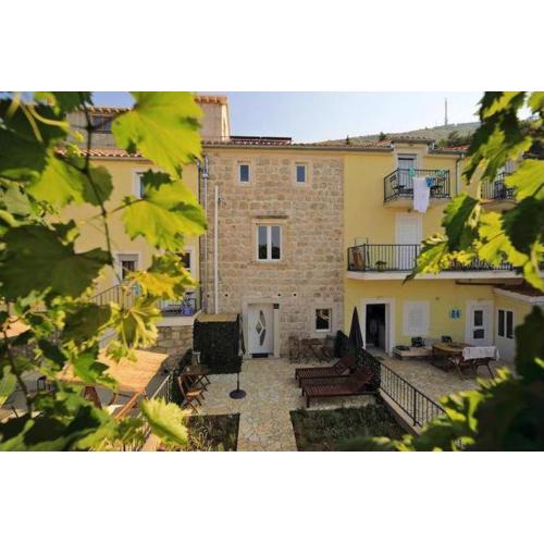 Stone Casa