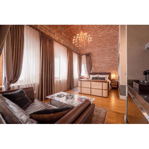 Stone Inn Galata