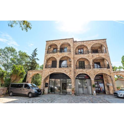 Stone Palace Hotel Near Athen\