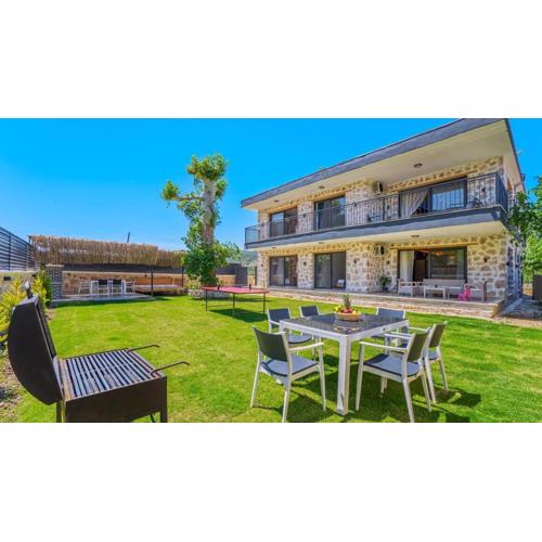 stonehouse 1