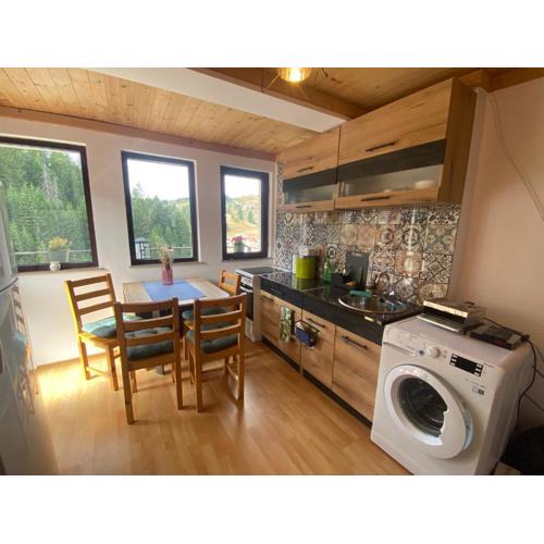 Stoykite Escape House