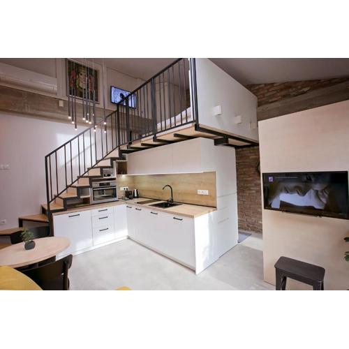 Studio 27