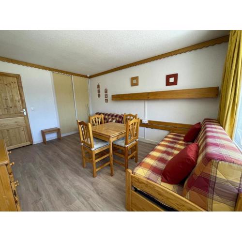 Studio 4 pers - Sud - Balcon - 3 Vallées - FR-1-452-13