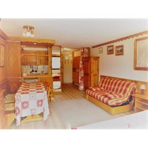 Studio à Tignes, 5 pers, pied des pistes, balcon, animaux admis - FR-1-411-387