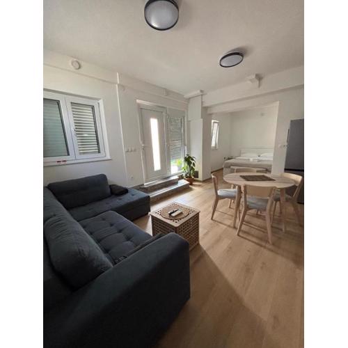 Studio apartman Sedmica