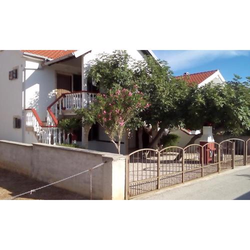 Studio Apartman Vera Vir No 1