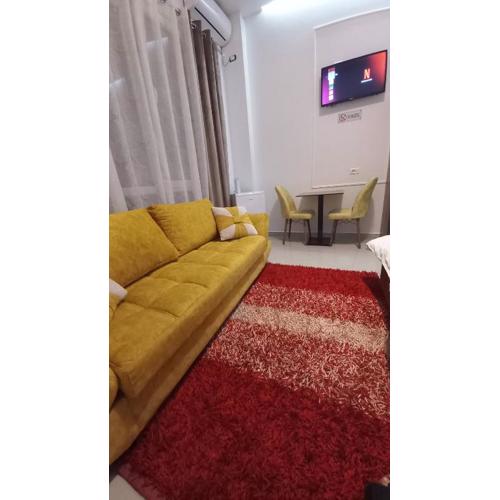 Studio apartment Bela 2