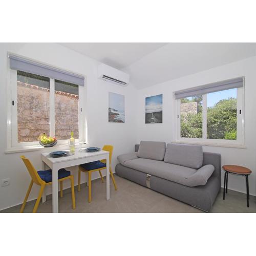 Studio Apartment Bojodo