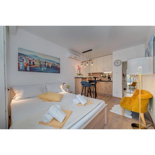 Studio Apartment Nika