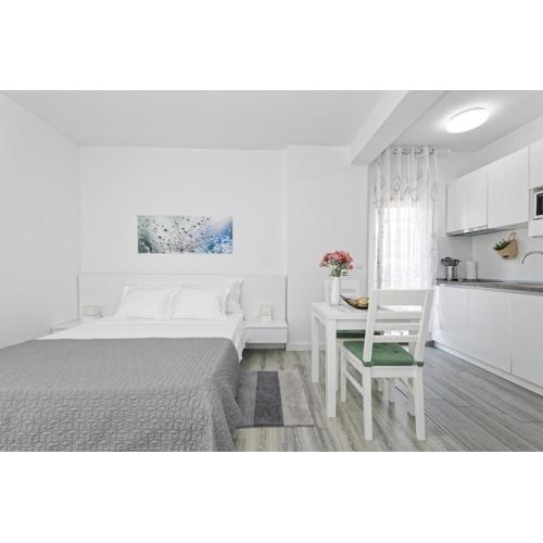 Studio Apartments Nada