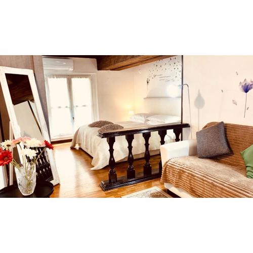 Studio Arena 023091-LOC-04288