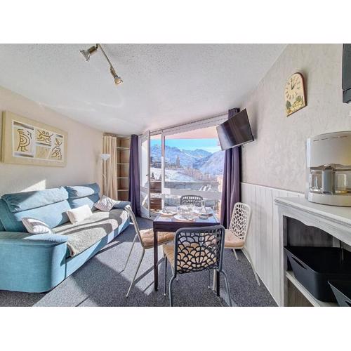 Studio au pied des pistes avec balcon – 3 pers. – Près des commodités – Non-fumeur - FR-1-344-952